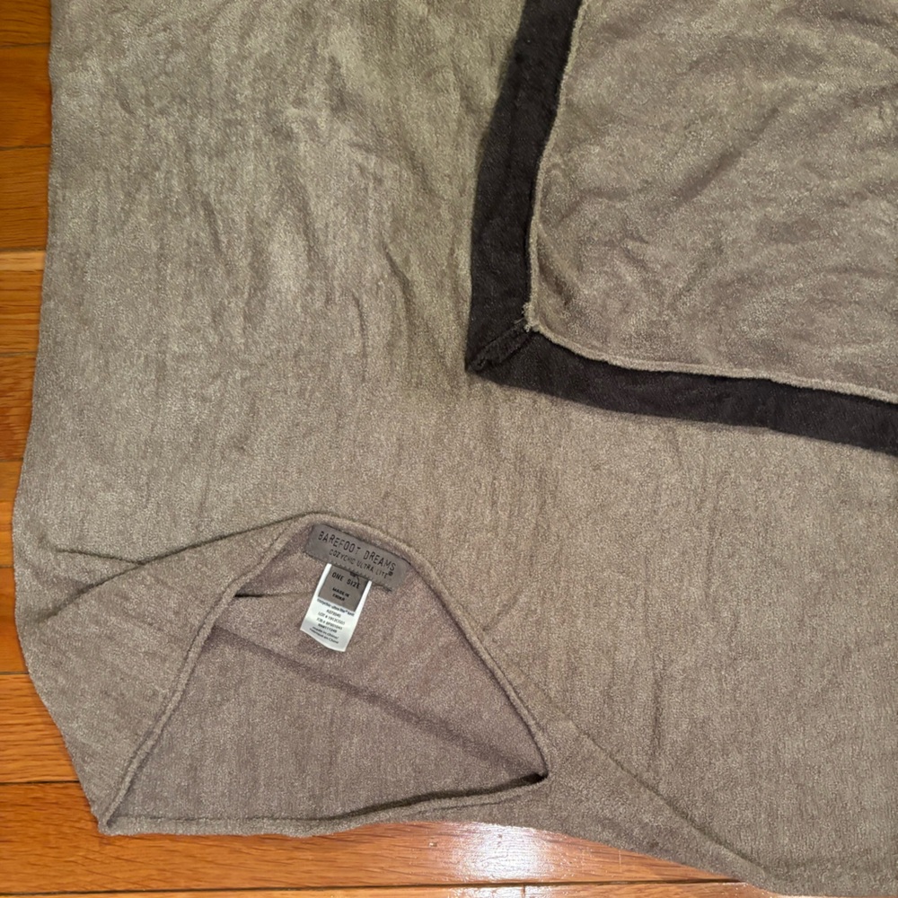 Barefoot Dreams Poncho